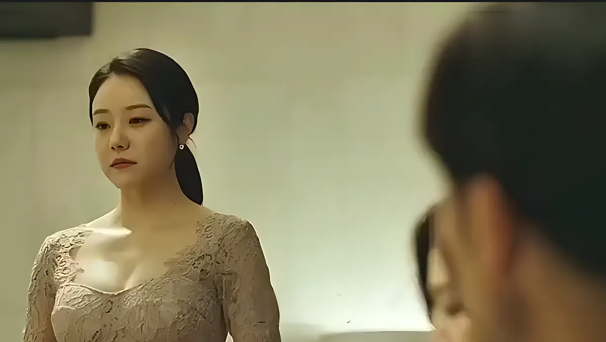 韩国伦理剧《漂亮的保姆》高清未删减完整版在线观看-漂亮的保姆家庭伦理禁忌之恋-大尺度深夜福利免费正片资源