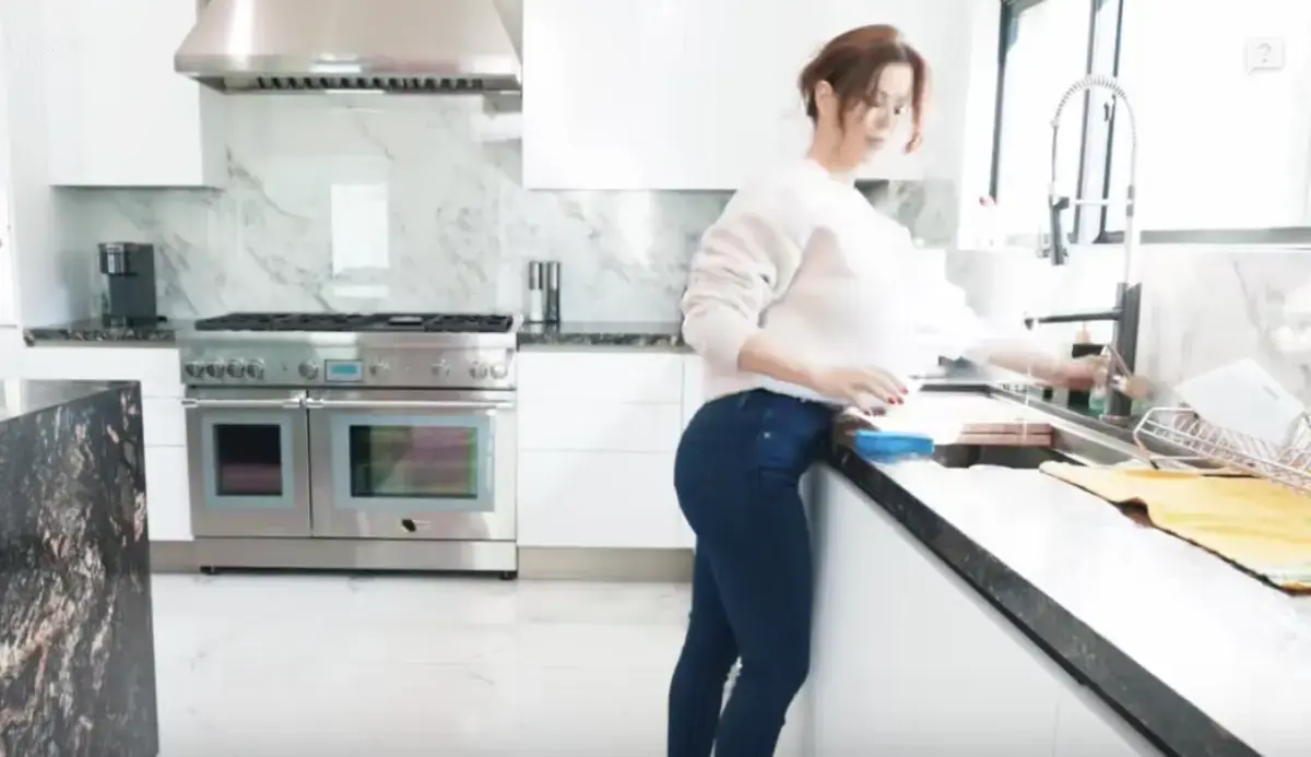 《Alexis Fawx》全集资源 - HD高清无删减版，免费在线看+多版本网盘下载