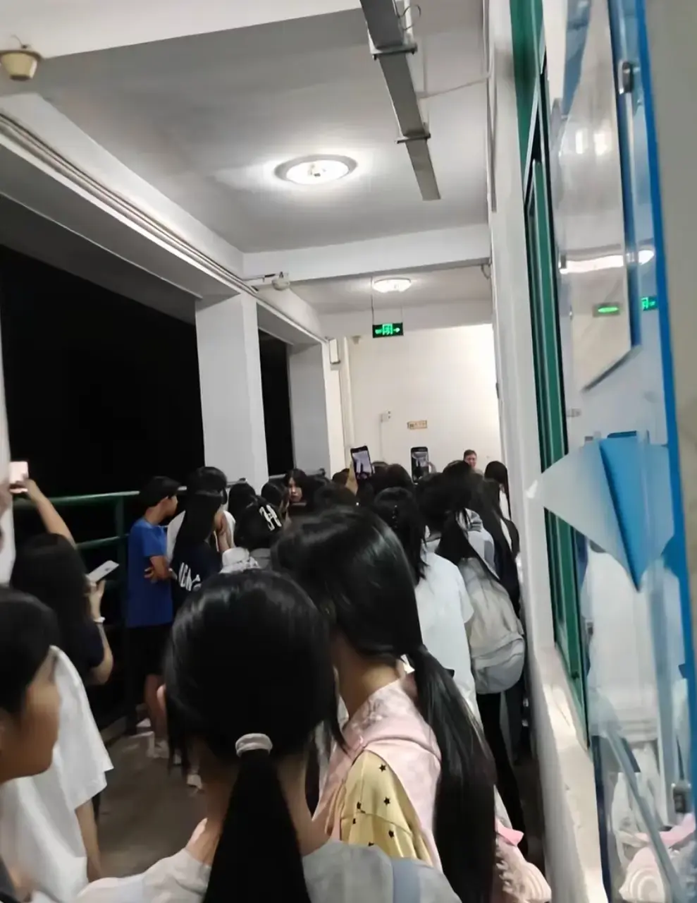 梅州市职业技术学院《双胞胎事件》1080P观看惊天后续！父亲真相-《女厕产下双胞胎》震撼开局-卫生间神秘痕迹网盘下载