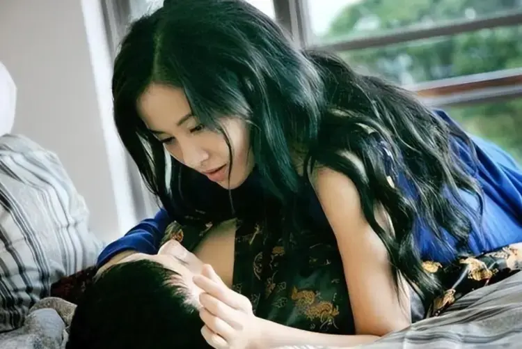 金牌影视推荐！韩国电影《嫂嫂情事》高清完整版免费在线看 - 韩国电影《嫂嫂情事》无删减4K画质在线观看 - VS影视网