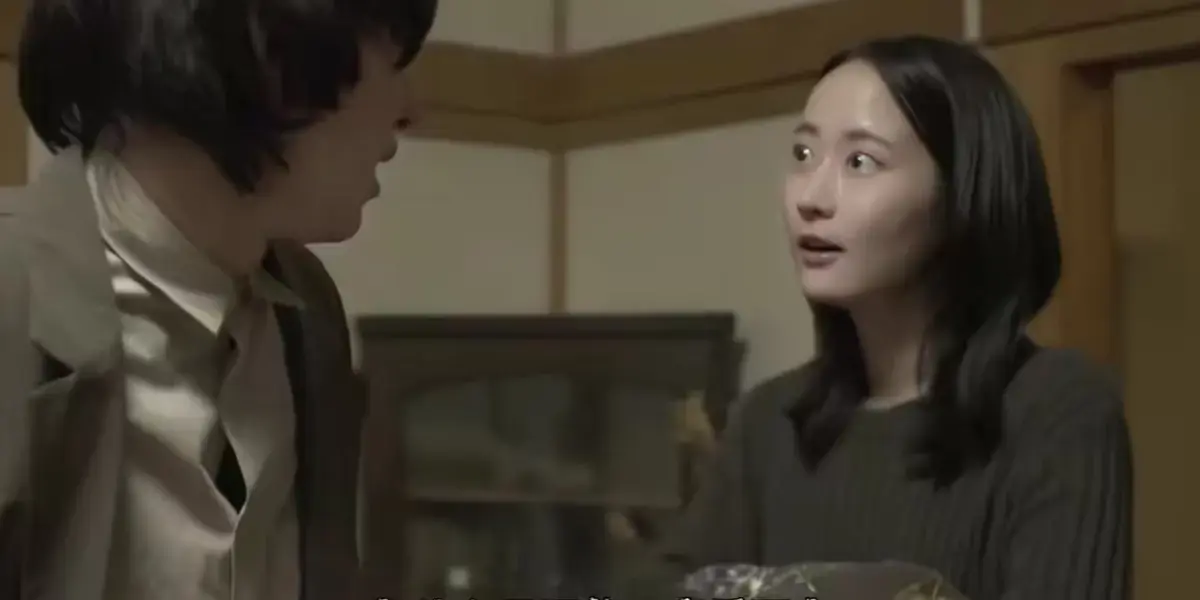 佐藤里穗主演的日本剧情电影《背中》别错过！《背中》4K修复版无删减高清全集免费在线，网盘资源多线路高速提取
